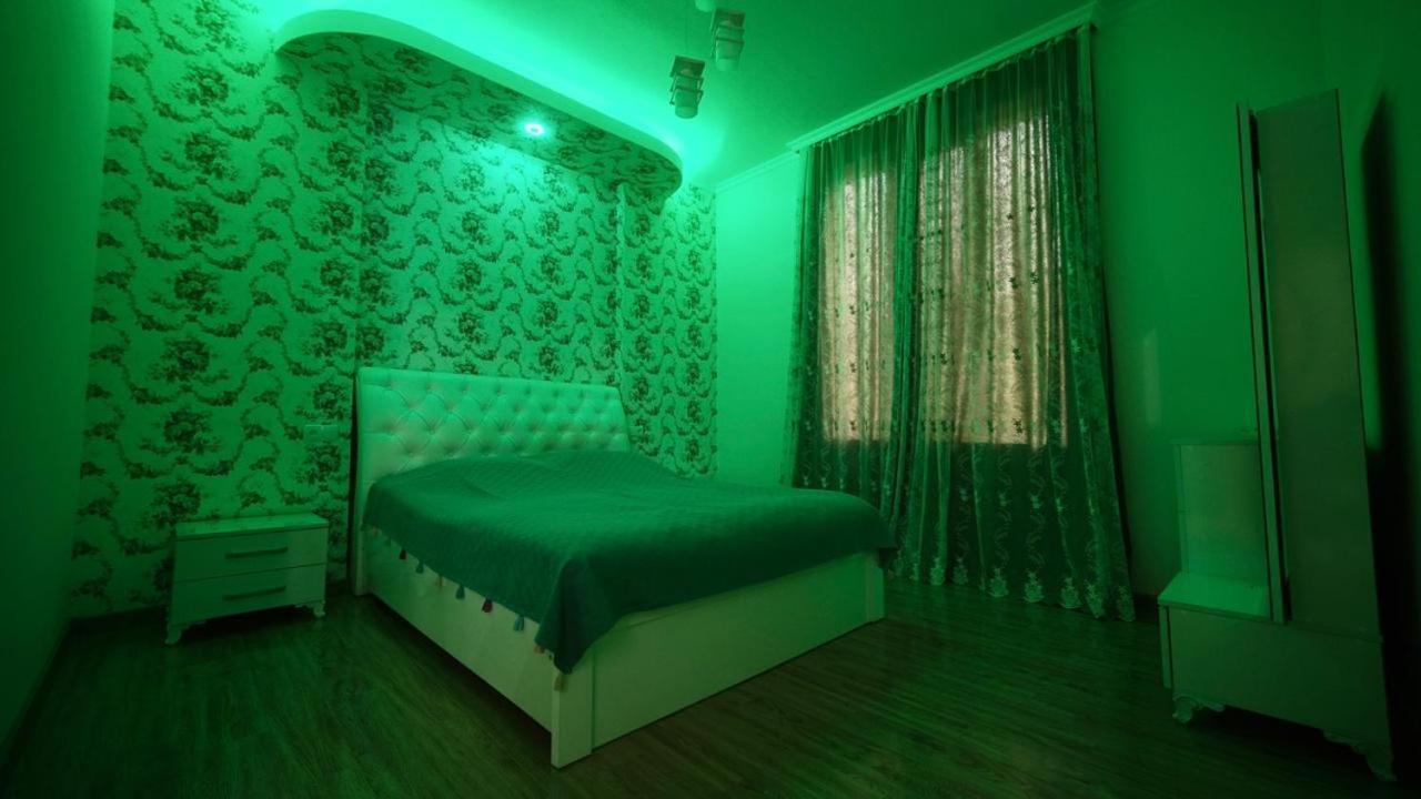 Guesthouse - Family Hotel Bagdati Ngoại thất bức ảnh