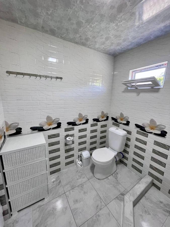 Guesthouse - Family Hotel Bagdati Ngoại thất bức ảnh